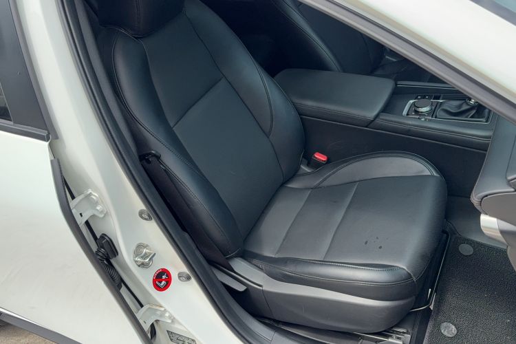 Used Mazda 3 Axela 2023 2.0L Automatic Zhiqing Edition Right Front Seat