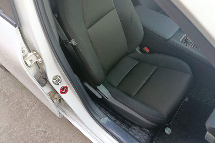 Used Mazda 3 Axela 2023 2.0L Automatic Zhiqing Edition Right Front Seat