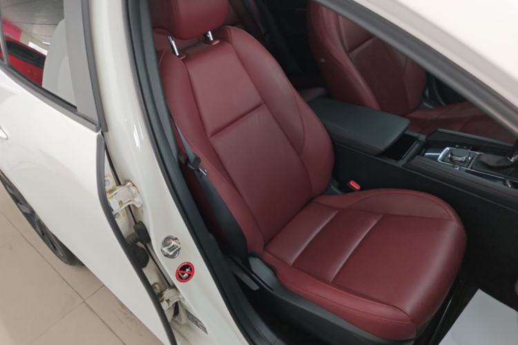 Used Mazda 3 Axela 2023 2.0L Automatic Zhiya Edition Right Front Seat