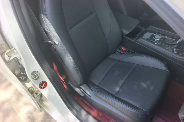 Used Mazda 3 Axela 2023 2.0L Automatic Zhiqing Edition Right Front Seat