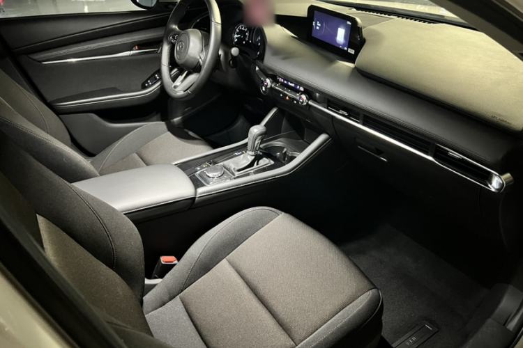 Used Mazda 3 Axela 2023 2.0L Automatic ZhiXuan Edition Right Front Seat