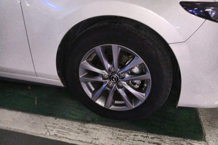 Used Mazda 3 Axela 2023 1.5L Automatic Zhiyue Edition Right Front Wheel Hub