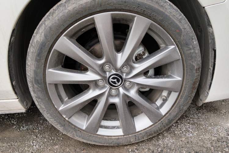 Used Mazda 3 Axela 2023 2.0L Automatic ZhiXuan Edition Right Front Wheel Hub