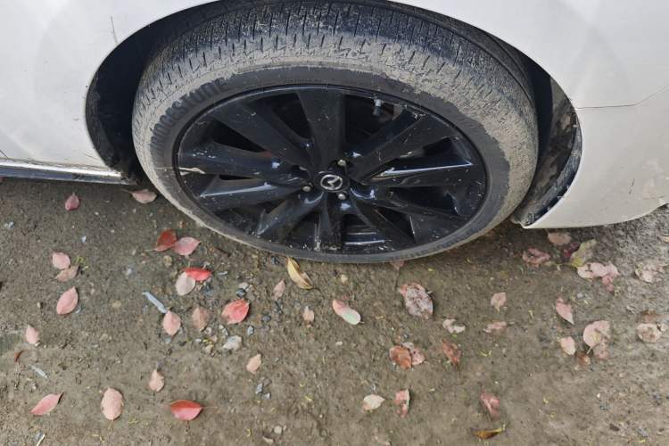 Used Mazda 3 Axela 2023 2.0L Automatic ZhiZhen Edition Right Front Wheel Hub
