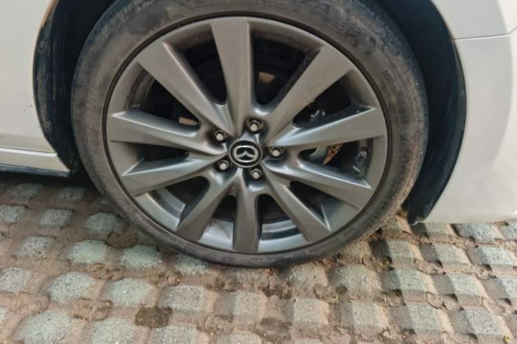 Used Mazda 3 Axela 2023 2.0L Automatic Zhiyao Edition Right Front Wheel Hub