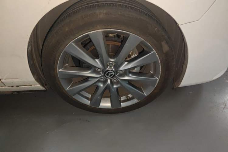 Used Mazda 3 Axela 2023 2.0L Automatic Zhiya Edition Right Front Wheel Hub