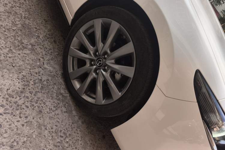 Used Mazda 3 Axela 2023 2.0L Automatic ZhiZhen Edition Right Front Wheel Hub