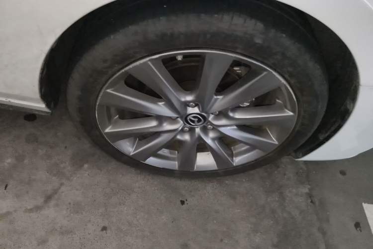 Used Mazda 3 Axela 2023 2.0L Automatic ZhiXuan Edition Right Front Wheel Hub