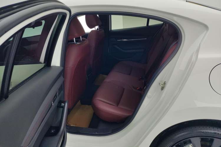 Used Mazda 3 Axela 2023 2.0L Automatic ZhiZhen Edition Right Rear Seat