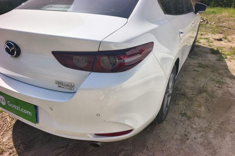 Used Mazda 3 Axela 2023 2.0L Automatic Zhiqing Edition Right Rear Taillight