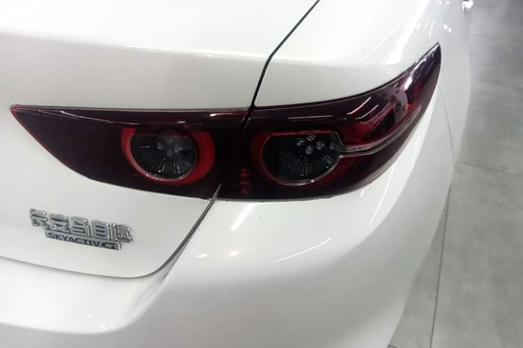 Used Mazda 3 Axela 2023 2.0L Automatic ZhiZhen Edition Right Rear Taillight