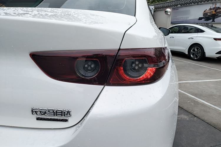 Used Mazda 3 Axela 2023 2.0L Automatic Zhiqing Edition Right Rear Taillight