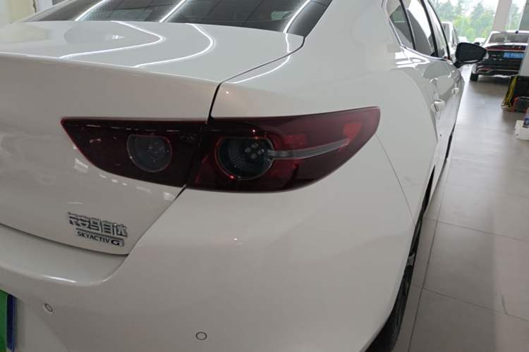 Used Mazda 3 Axela 2023 2.0L Automatic Zhiya Edition Right Rear Taillight