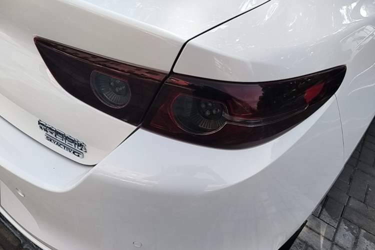 Used Mazda 3 Axela 2023 2.0L Automatic Zhiqing Edition Right Rear Taillight