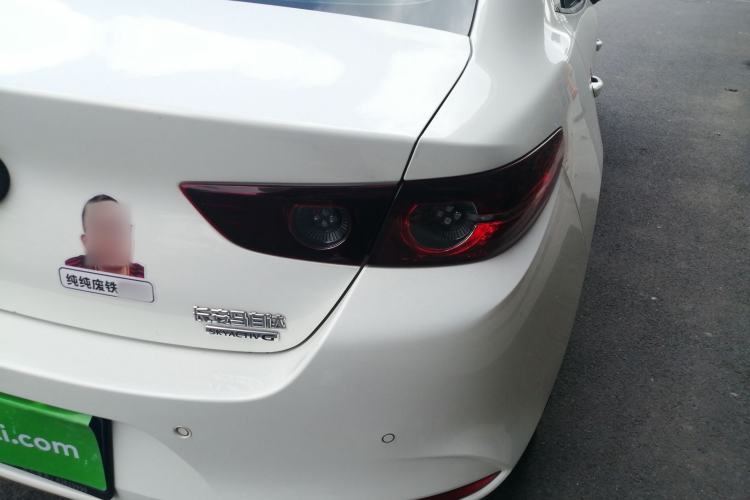 Used Mazda 3 Axela 2023 2.0L Automatic Zhiqing Edition Right Rear Taillight