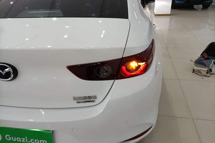 Used Mazda 3 Axela 2023 2.0L Automatic Zhiqing Edition Right Rear Taillight