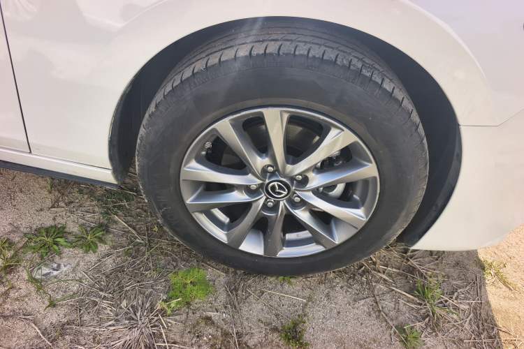 Used Mazda 3 Axela 2023 2.0L Automatic Zhiqing Edition Right Rear Wheel Hub