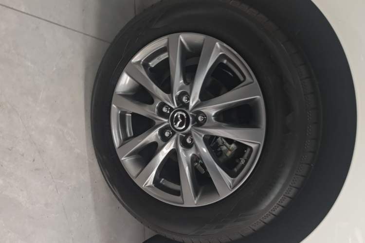Used Mazda 3 Axela 2023 2.0L Automatic Zhiqing Edition Right Rear Wheel Hub