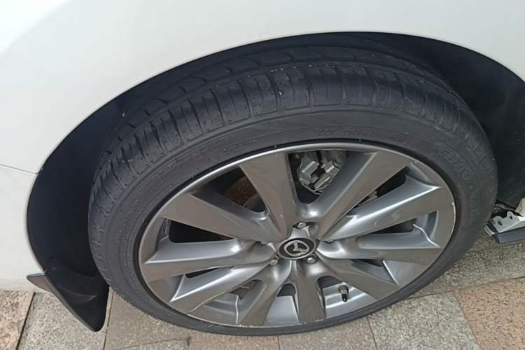 Used Mazda 3 Axela 2023 2.0L Automatic ZhiXuan Edition Right Rear Wheel Hub