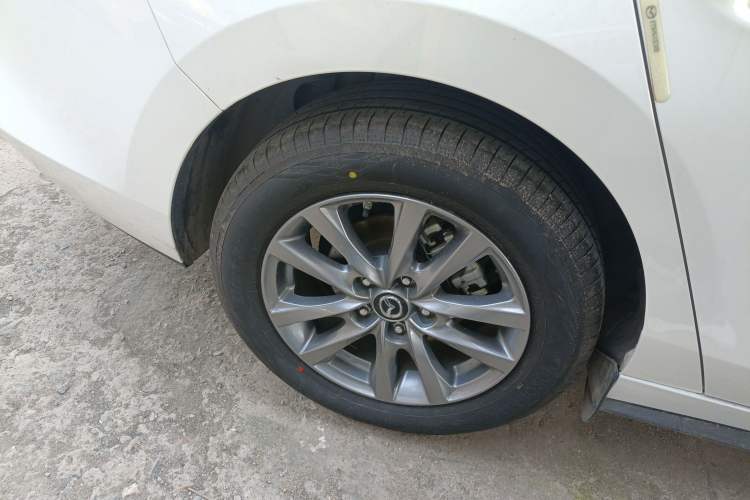 Used Mazda 3 Axela 2023 2.0L Automatic Zhiqing Edition Right Rear Wheel Hub