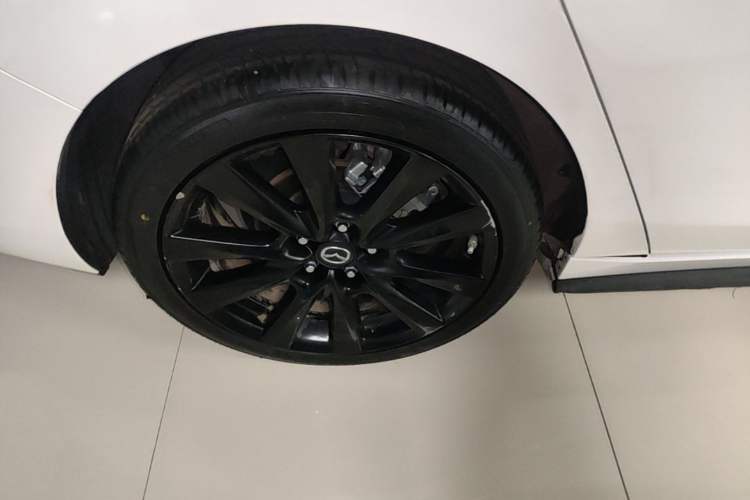Used Mazda 3 Axela 2023 2.0L Automatic Zhiya Edition Right Rear Wheel Hub