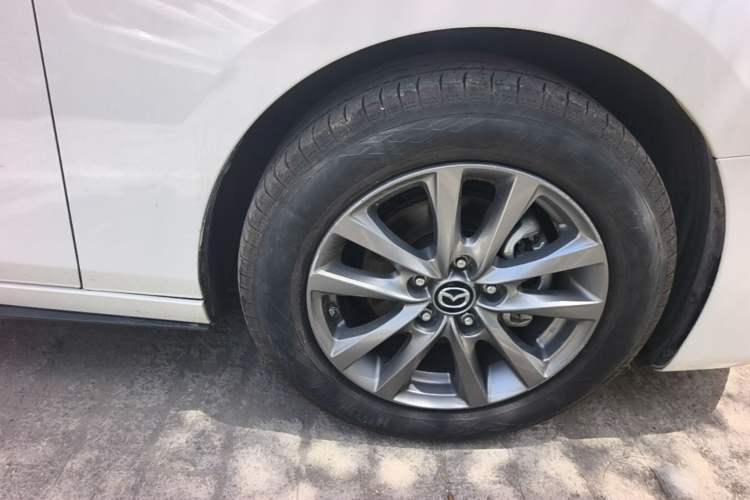 Used Mazda 3 Axela 2023 2.0L Automatic Zhiqing Edition Right Rear Wheel Hub