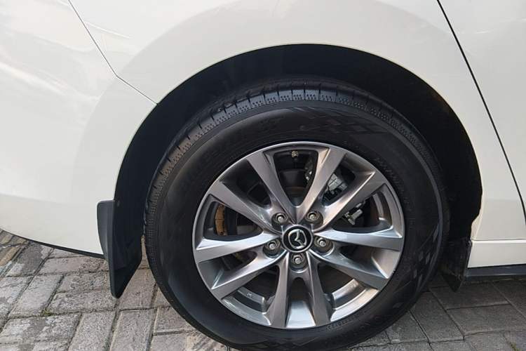 Used Mazda 3 Axela 2023 2.0L Automatic Zhiqing Edition Right Rear Wheel Hub