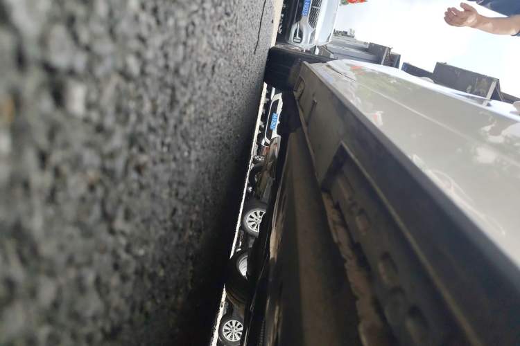 Used Mazda 3 Axela 2023 2.0L Automatic Zhiqing Edition Right Side Sill