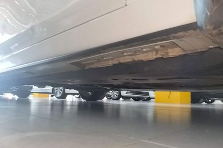 Used Mazda 3 Axela 2023 2.0L Automatic Zhiya Edition Right Side Sill