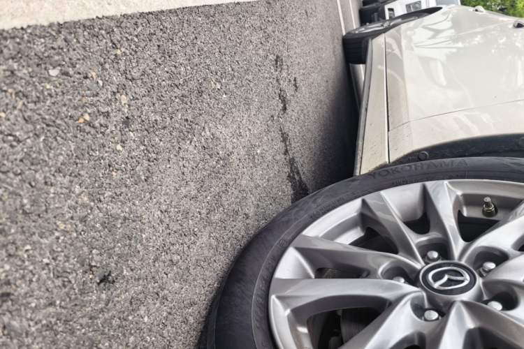 Used Mazda 3 Axela 2023 2.0L Automatic Zhiqing Edition Right Side Sill
