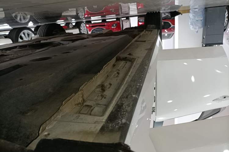 Used Mazda 3 Axela 2023 2.0L Automatic Zhiqing Edition Right Side Sill