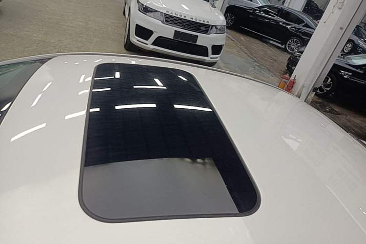 Used Mazda 3 Axela 2023 2.0L Automatic ZhiZhen Edition Roof