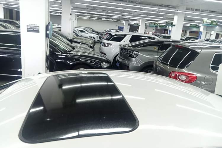 Used Mazda 3 Axela 2023 2.0L Automatic ZhiZhen Edition Roof