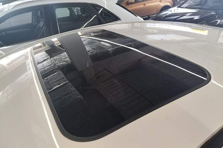 Used Mazda 3 Axela 2023 2.0L Automatic Zhiya Edition Roof