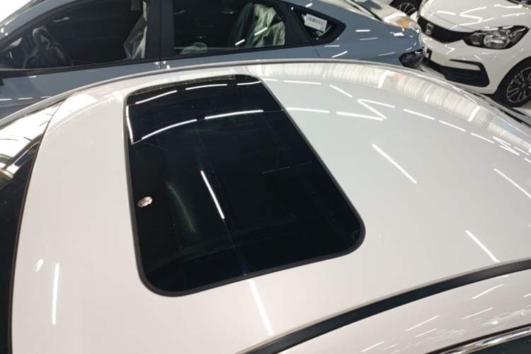 Used Mazda 3 Axela 2023 2.0L Automatic ZhiZhen Edition Roof