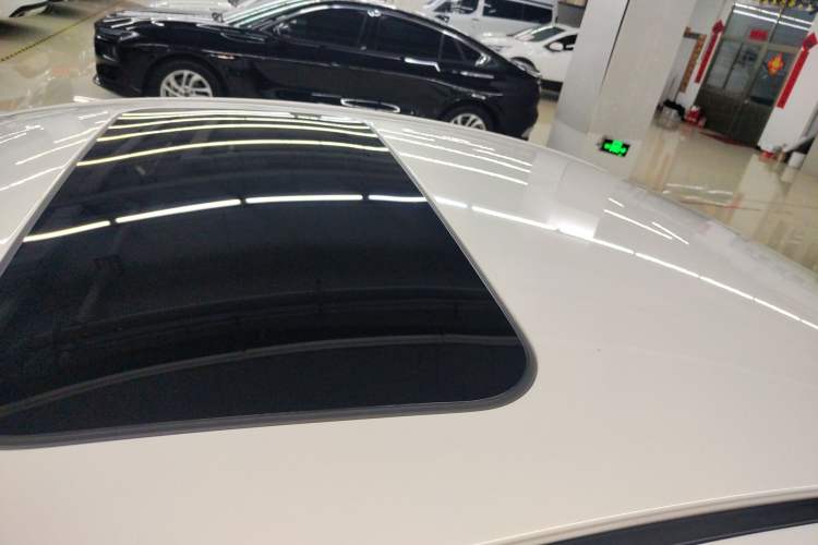 Used Mazda 3 Axela 2023 2.0L Automatic ZhiXuan Edition Roof