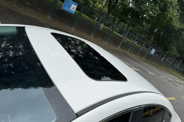 Used Mazda 3 Axela 2023 2.0L Automatic ZhiXuan Edition Roof