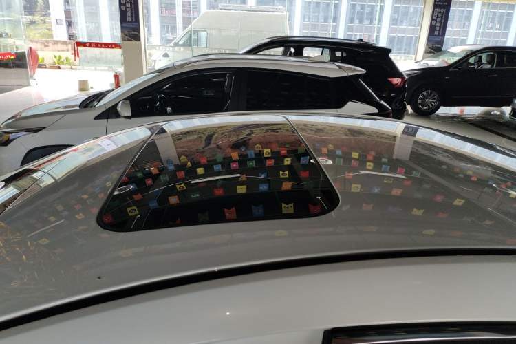 Used Mazda 3 Axela 2023 2.0L Automatic ZhiXuan Edition Roof