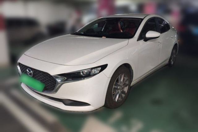 Mazda 3 Axela 2023 2.0L Automatic Zhiqing Edition с пробегом