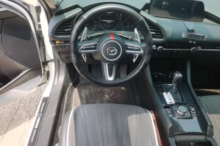 Used Mazda 3 Axela 2023 2.0L Automatic Zhiya Edition Steering Wheel