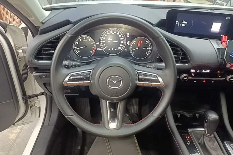 Used Mazda 3 Axela 2023 2.0L Automatic ZhiZhen Edition Steering Wheel