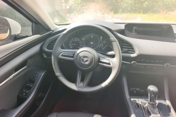Used Mazda 3 Axela 2023 2.0L Automatic Zhiqing Edition Steering Wheel