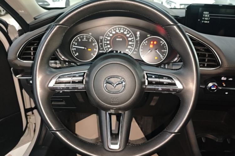 Used Mazda 3 Axela 2023 2.0L Automatic ZhiZhen Edition Steering Wheel