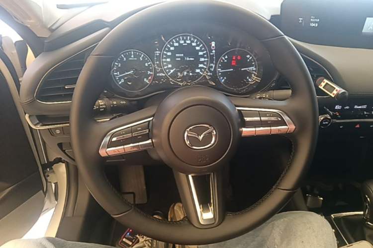Used Mazda 3 Axela 2023 2.0L Automatic Zhiyao Edition Steering Wheel
