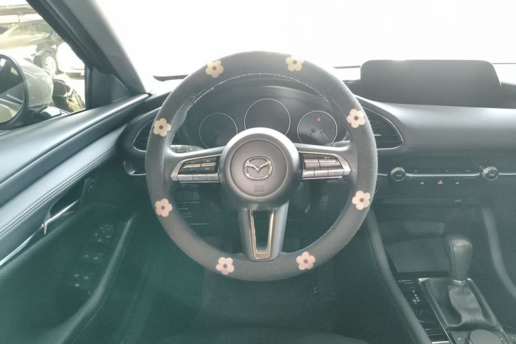Used Mazda 3 Axela 2023 2.0L Automatic ZhiXuan Edition Steering Wheel