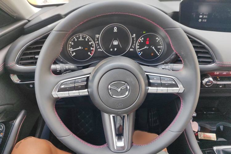 Used Mazda 3 Axela 2023 2.0L Automatic ZhiZhen Edition Steering Wheel