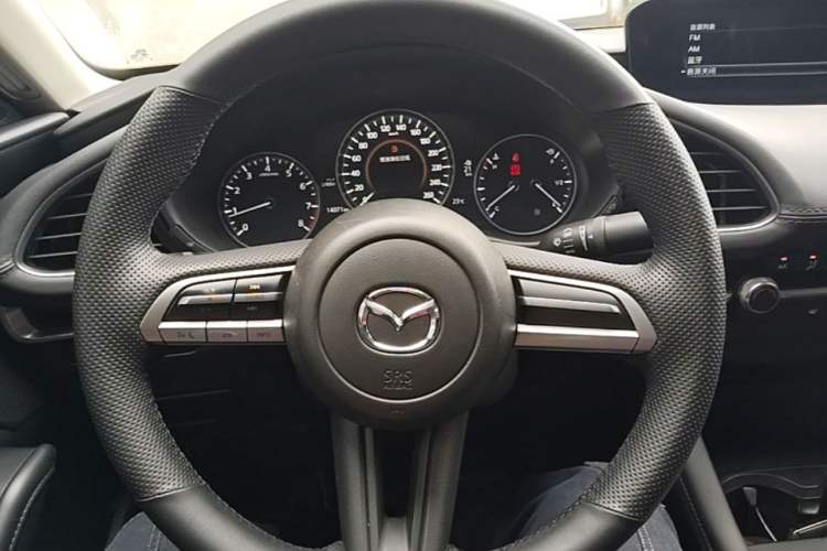 Used Mazda 3 Axela 2023 2.0L Automatic Zhiqing Edition Steering Wheel