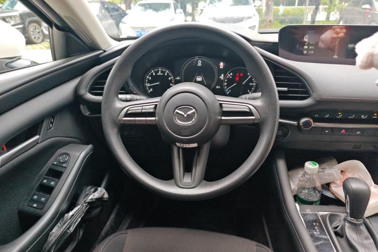 Used Mazda 3 Axela 2023 2.0L Automatic Zhiqing Edition Steering Wheel