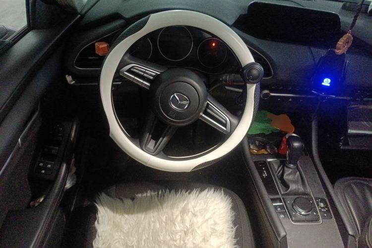 Used Mazda 3 Axela 2023 2.0L Automatic Zhiqing Edition Steering Wheel