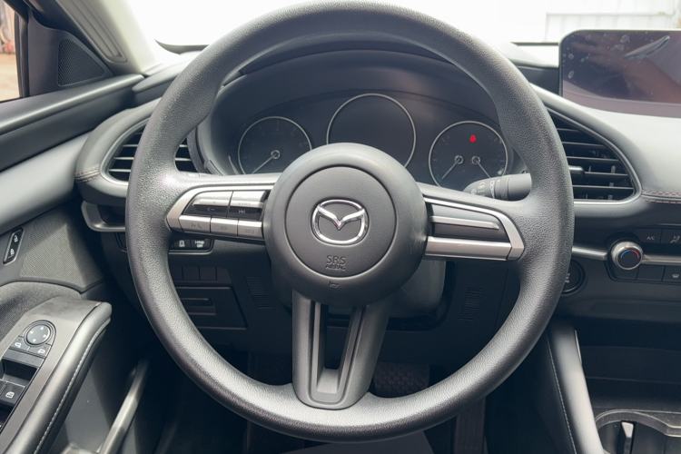 Used Mazda 3 Axela 2023 2.0L Automatic Zhiqing Edition Steering Wheel